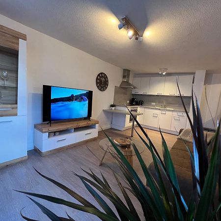 Ferienwohnung Hansezauber In Staedtische Bestlage 施特拉尔松德 外观 照片